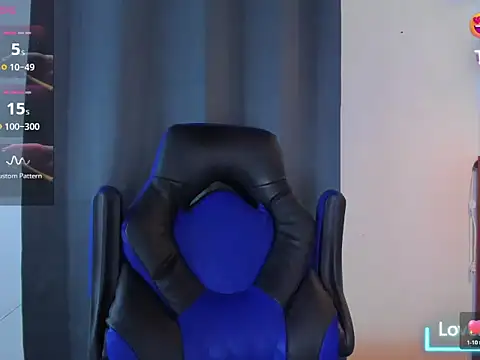 Max_hotlatin2 webcam