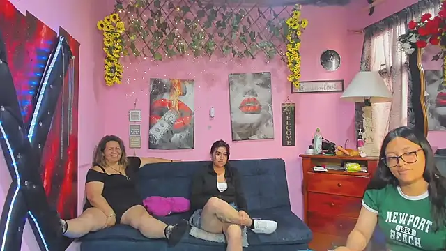 lesbiancuple webcam