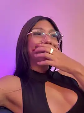 SERENA_JONESS webcam