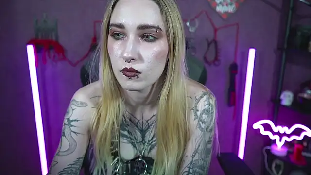 amywhitenessxx webcam