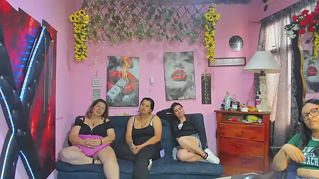lesbiancuple webcam