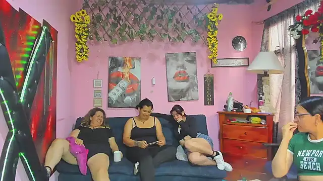 lesbiancuple webcam