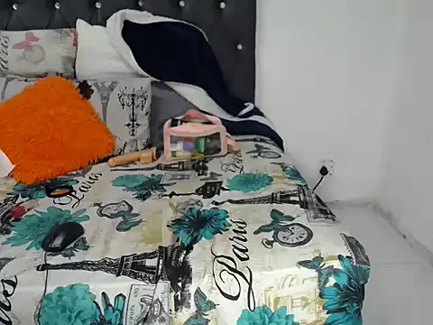 BootySoYummyX webcam