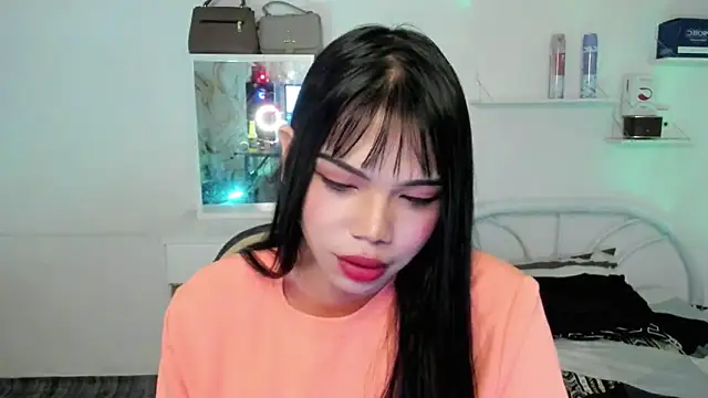 AsianBbGirl_Leign webcam
