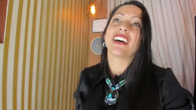 Scarlett_Barnes webcam