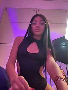 SERENA_JONESS webcam