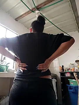 Bigassmommy_x webcam