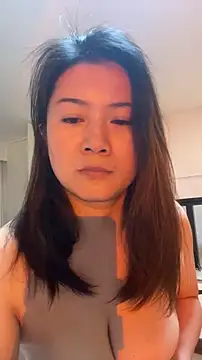 mo-mo-69 (F milf) - 有多少哥哥想把妈妈的骚B操翻，喷水如尿尿