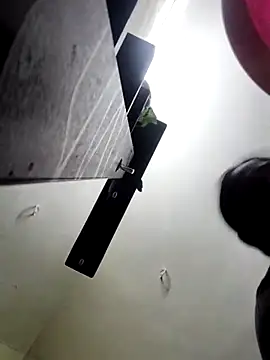 yamini1431 live sex cam