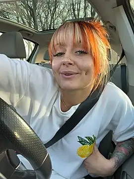 ObviouslyPeachy live sex cam