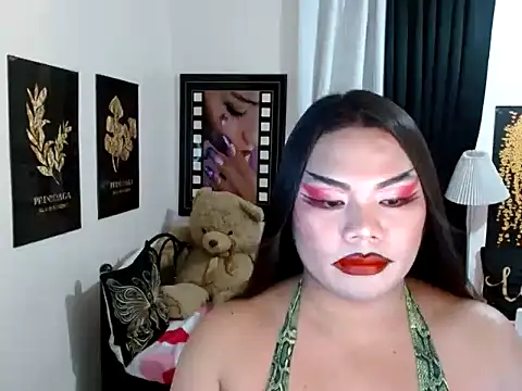 TSbrianaHugeCock webcam