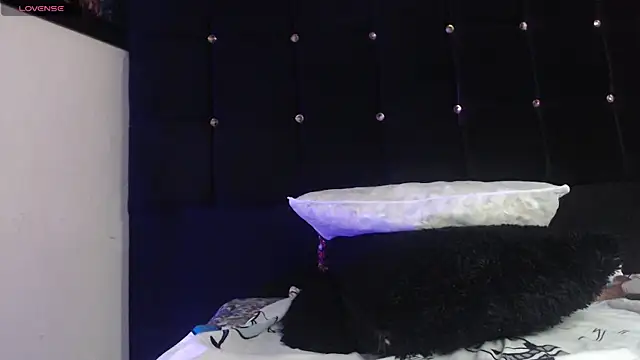 charlotte_brawn webcam