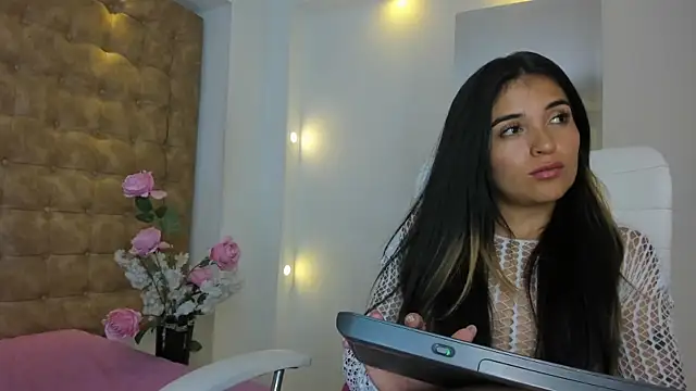 violet_giraldo webcam