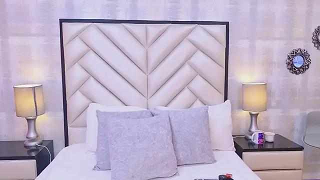 cristalshayy - CristalShayy's free webcam - UK Sex Cams