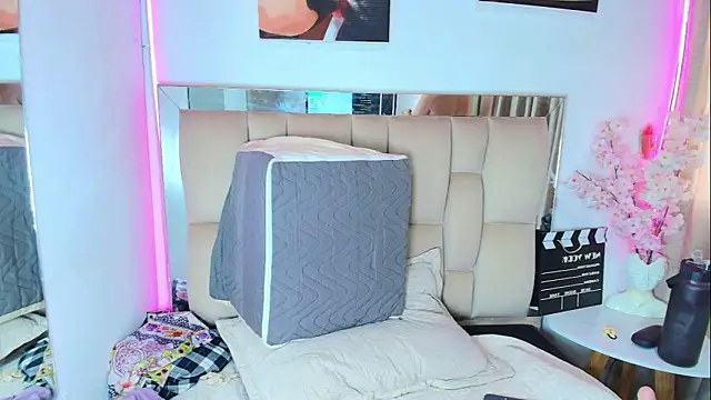 amy_swann - Amy_swann's free webcam - UK Sex Cams