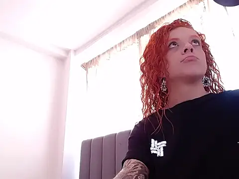 saara_johnson496 webcam