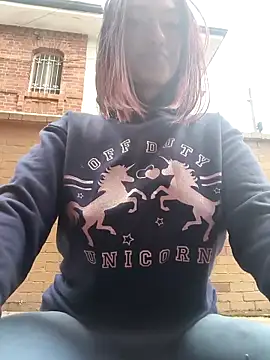 Victoria_Beaumont webcam