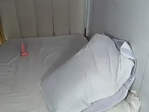 Yourlovelywife_jedy webcam