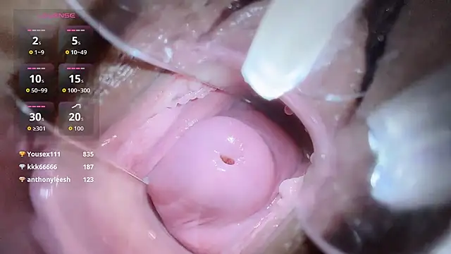 美女yueyue2003在线直播