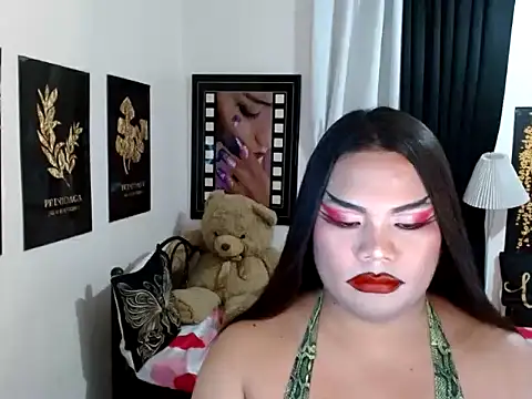 TSbrianaHugeCock webcam
