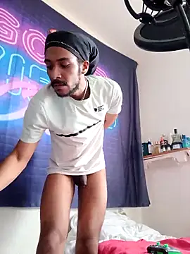 Mikaaa97 live sex cam