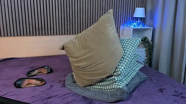 AngelCumsAllTheTime webcam