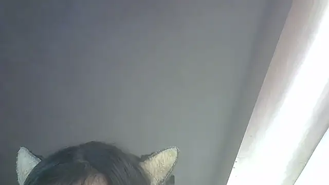 SkinnyKitten webcam