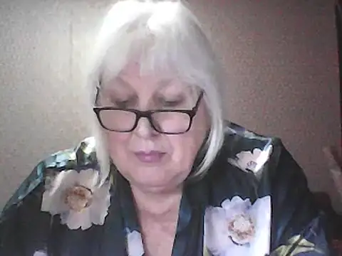 alexia64231 - Alexia64231's free webcam - UK Sex Cams