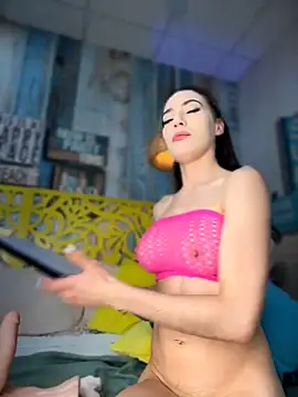 WANNA GET HOT GIFT FROM ME? SEND SINGLE TIP 22 TOKENS 🎁😋🤩 (MENTION GIFT IN TIP NOTE)