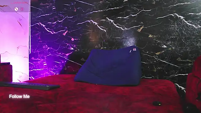 crislingery_dolli webcam