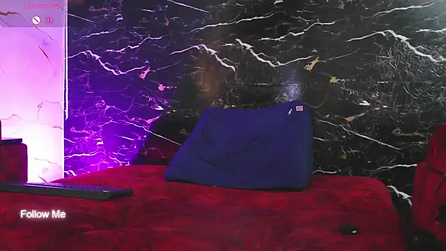 crislingery_dolli webcam