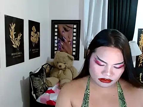 TSbrianaHugeCock webcam