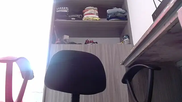 nicolle_milf1978 live sex cam