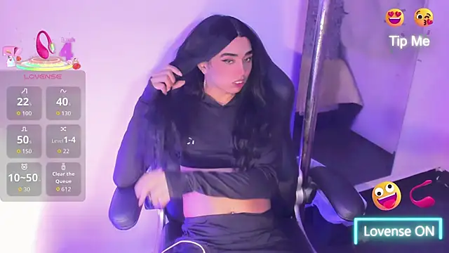 Daniiela_Ember webcam