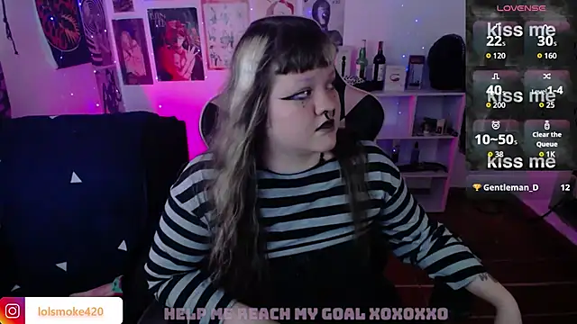 Bdsm_and_fries webcam