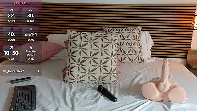 nitha_model25 webcam