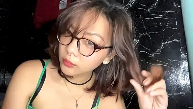 urhottie_lottie webcam