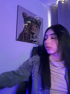 Webcam Model (isabella_jade)  is live.Free join now!