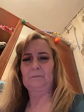 Irina2909@xh - Live Cam