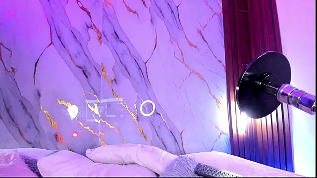 Mm0llylewis18 webcam