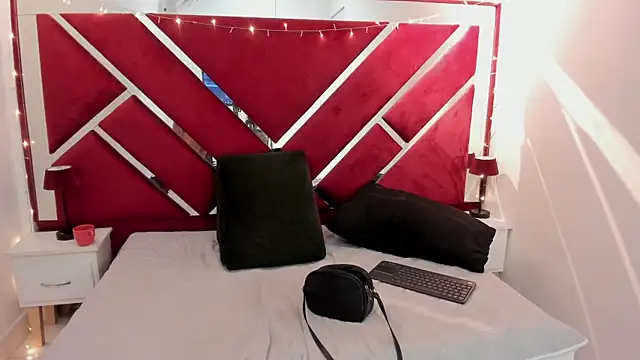 Samantha__Firee webcam