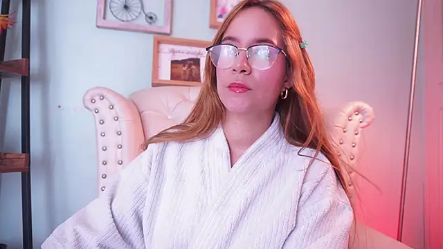 honey_fox1 - Honey_fox1's free webcam - UK Sex Cams