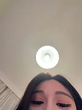 美女linjianvhai在线直播