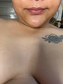 Webcam Model (Rosy_BabyDoll)  is live.Free join now!