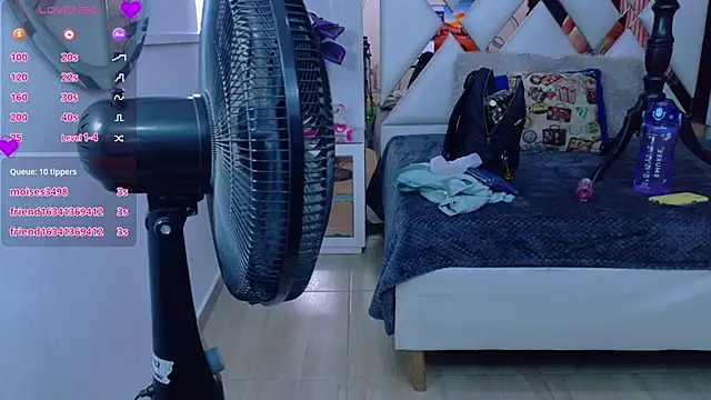 ZamanthaJhones webcam