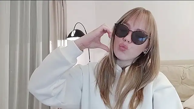 LittleForestELF2 live sex cam