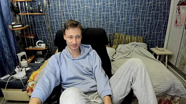 CuteBoy228 webcam