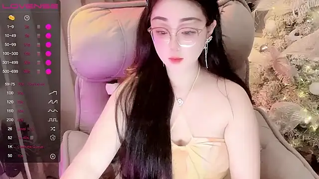 Monica-666888- webcam