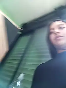 MaskedLatinaX webcam