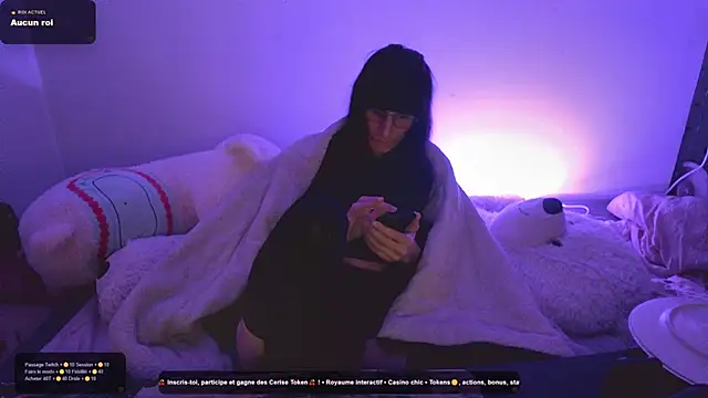 CeriseLapine live sex cam